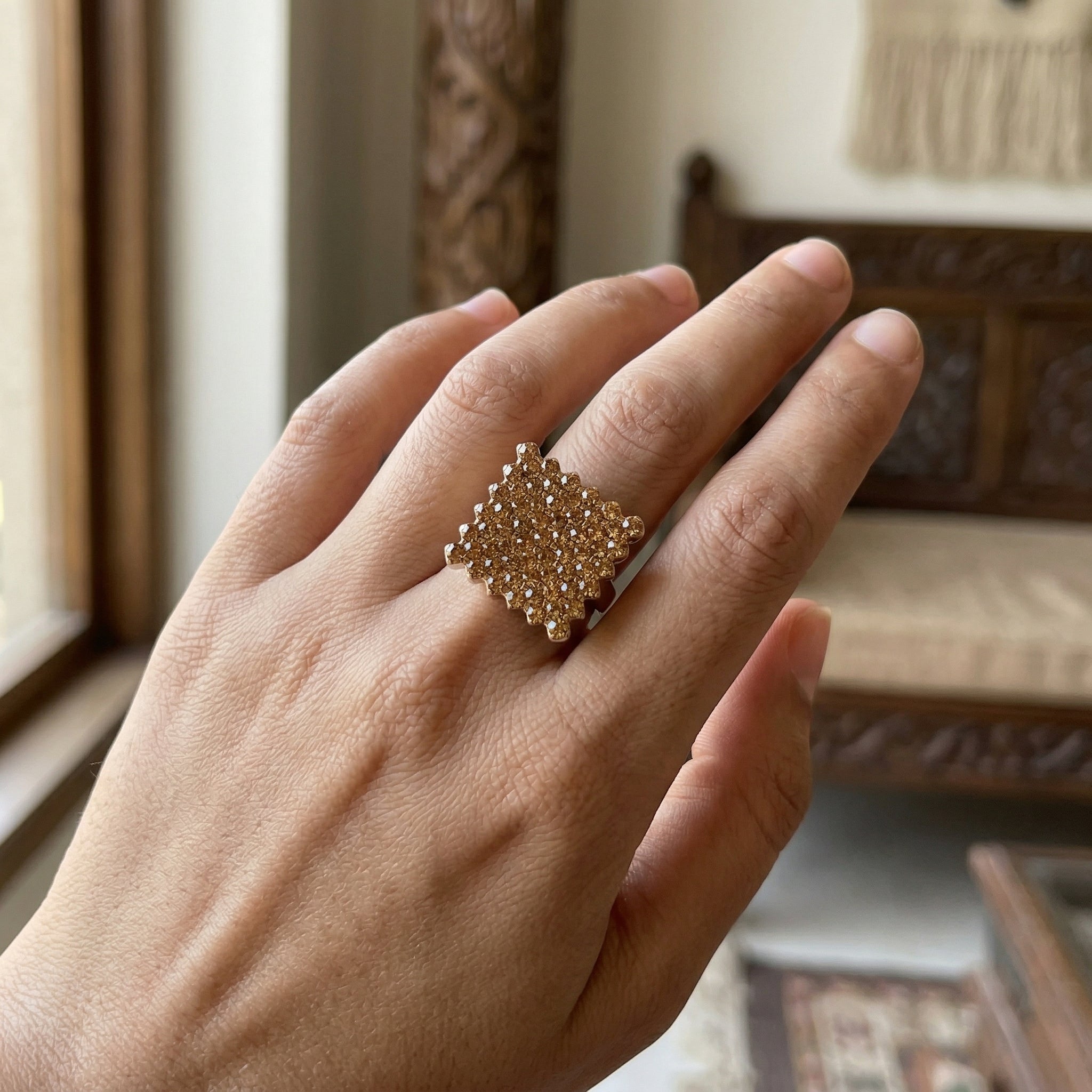 Zoya Zain - Ring