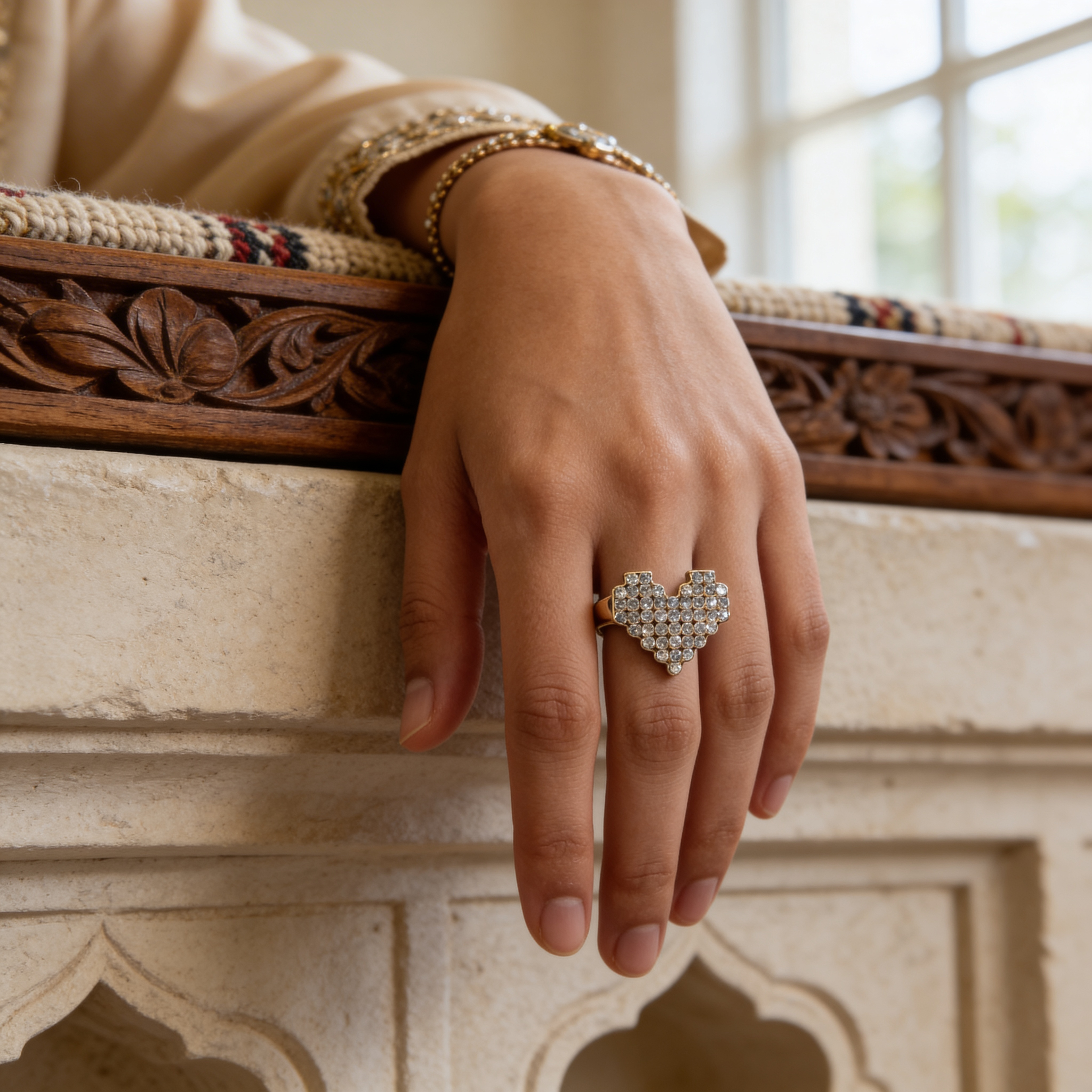 Noor Ayaan - Ring